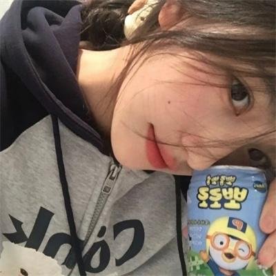 我手执封神榜身背打神鞭下山